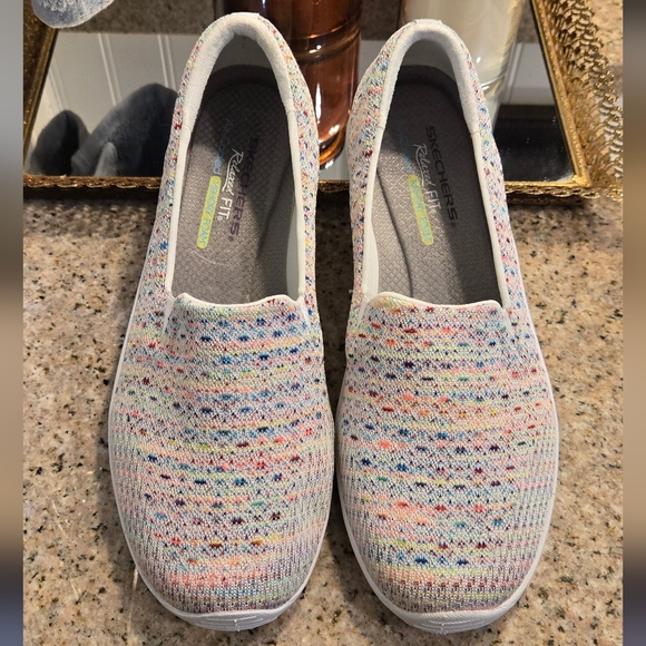 Skechers Rainbow Relaxed Fit Air Cooled Knit Slip-On Shoes Womens 9.5 - Picture 3 of 14